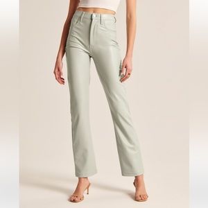 NWT Abercrombie & Fitch Vegan Leather 90s Straight Pant